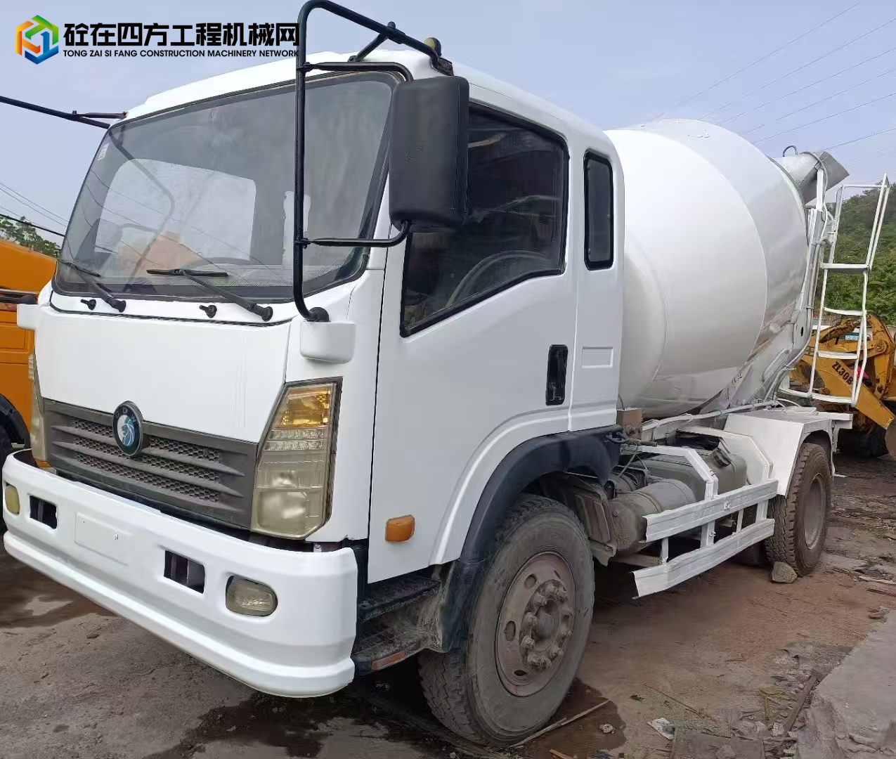 https://images.tongzsf.com/tong/truck_machine/20250425/1680adf848db75.jpg