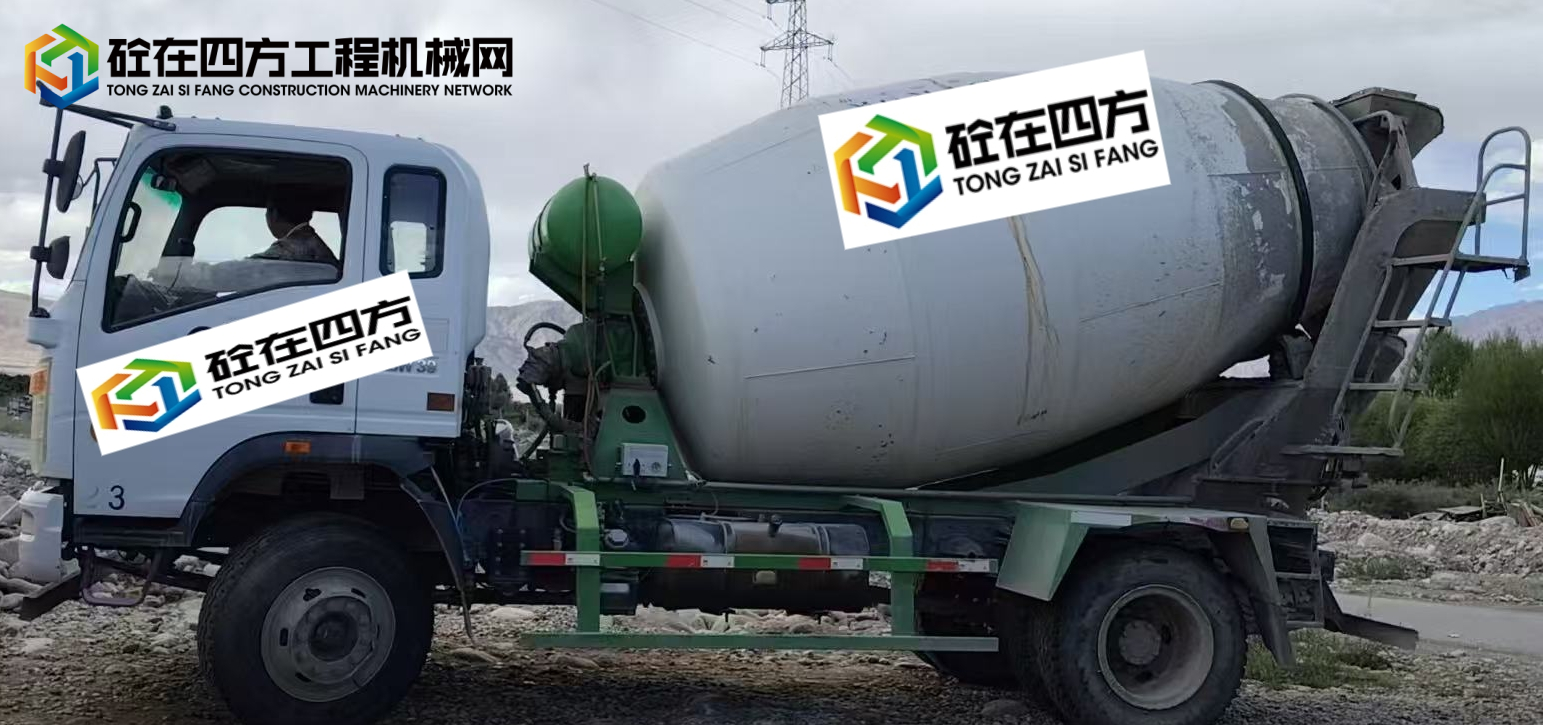 https://images.tongzsf.com/tong/truck_machine/20250425/1680afe7f8ed0e.jpg