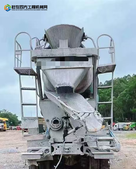 https://images.tongzsf.com/tong/truck_machine/20250427/1680d96f3bf4a5.jpg