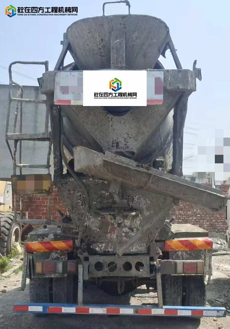 https://images.tongzsf.com/tong/truck_machine/20250428/1680f2844e69a2.jpg
