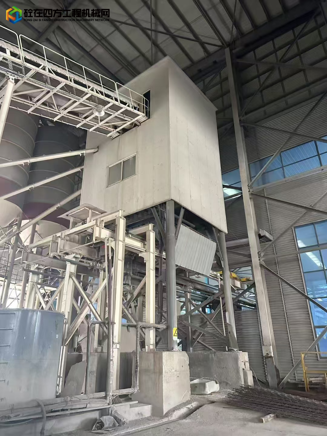 https://images.tongzsf.com/tong/truck_machine/20250428/1680f6d62b7011.jpg