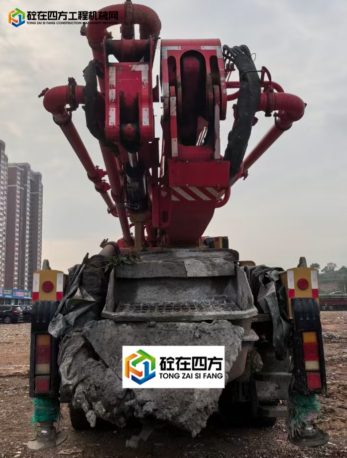 https://images.tongzsf.com/tong/truck_machine/20250429/168104acedeb0e.jpg