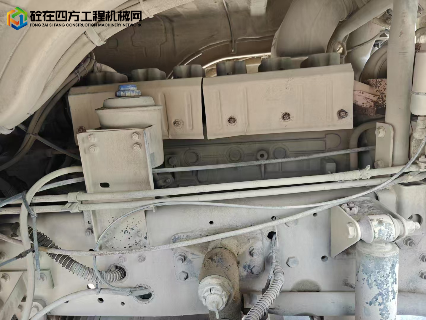 https://images.tongzsf.com/tong/truck_machine/20250429/168107bd0bb7b7.jpg
