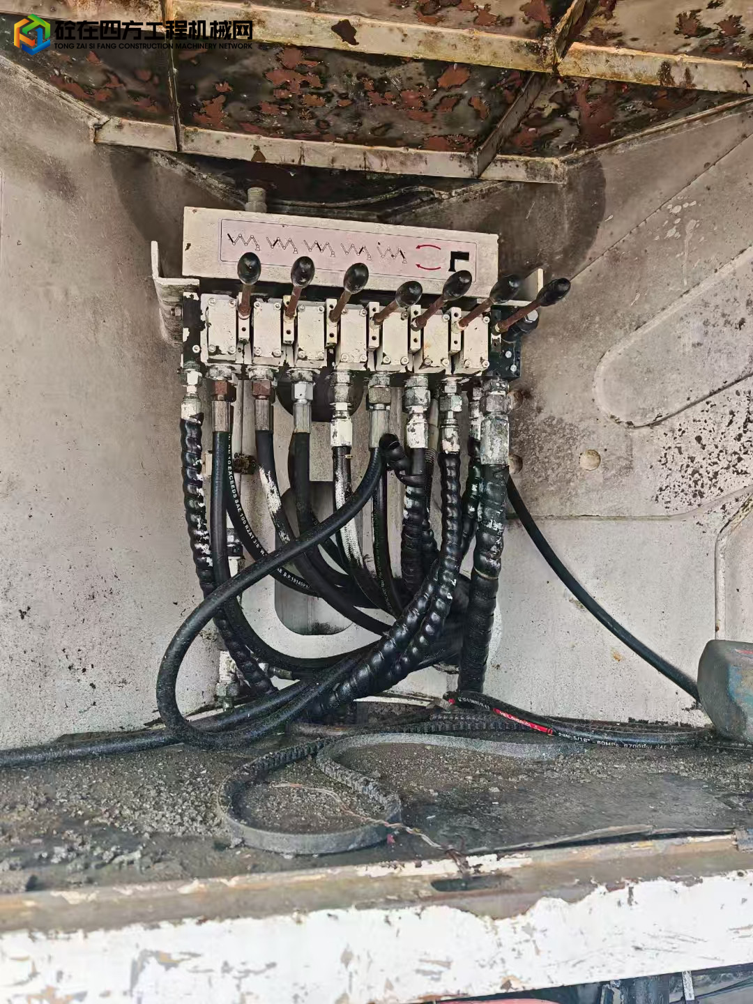 https://images.tongzsf.com/tong/truck_machine/20250430/16811d7487eaaf.jpg