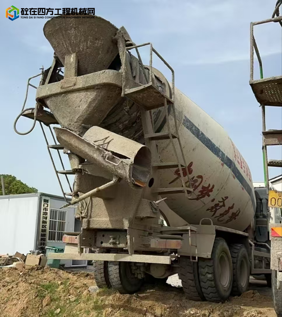 https://images.tongzsf.com/tong/truck_machine/20250430/16811dadb321fe.jpg