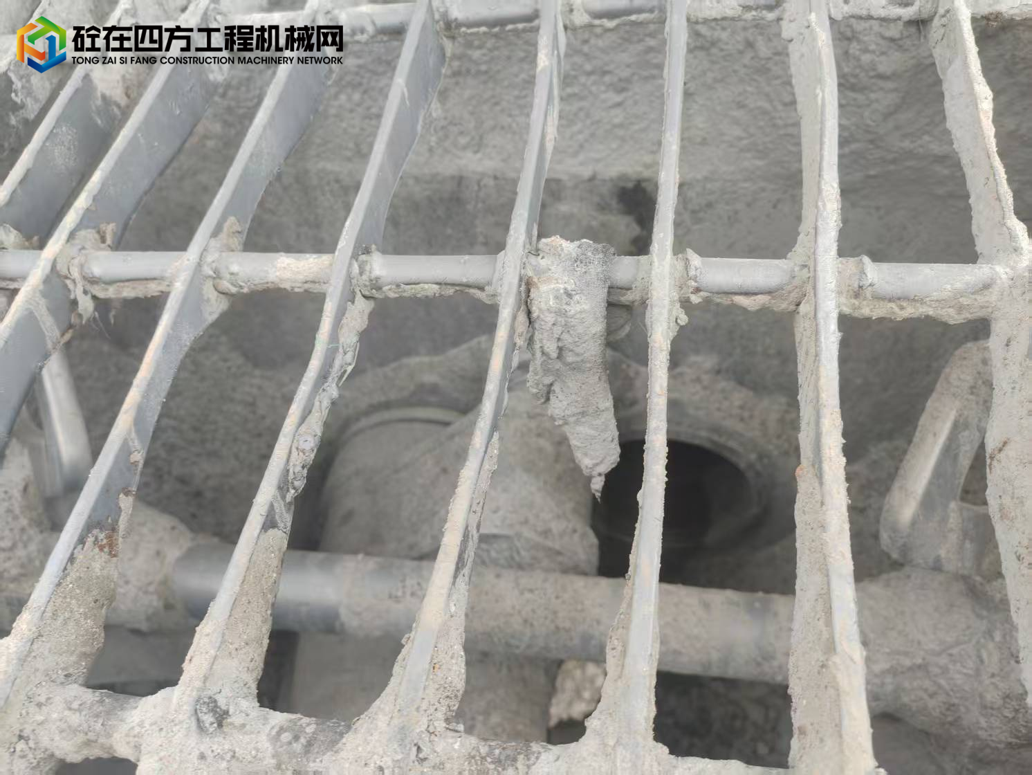 https://images.tongzsf.com/tong/truck_machine/20250503/168161861a017e.jpg
