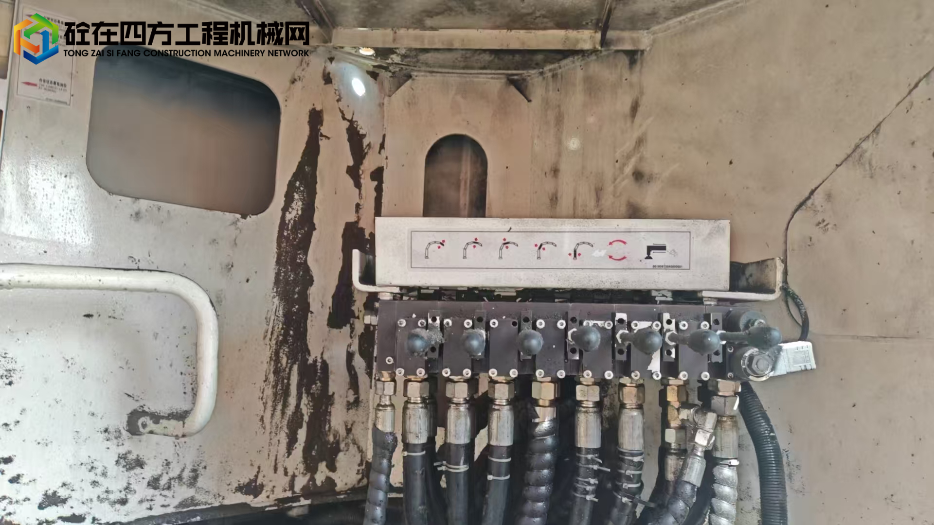 https://images.tongzsf.com/tong/truck_machine/20250506/1681969585f78c.jpg