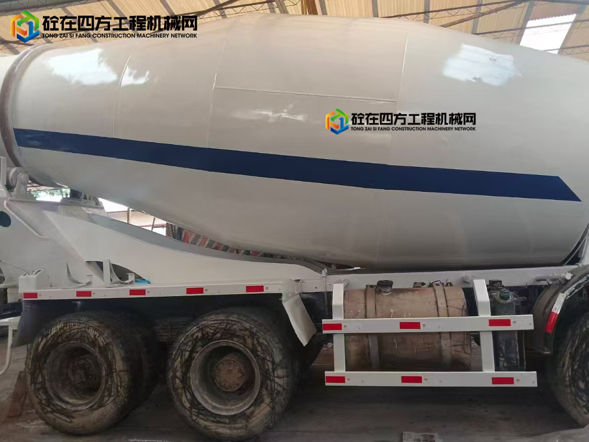 https://images.tongzsf.com/tong/truck_machine/20250507/1681ad0e1bc8a1.jpg
