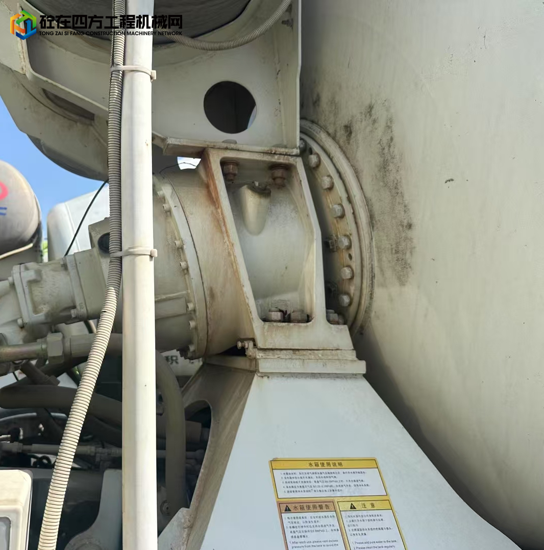 https://images.tongzsf.com/tong/truck_machine/20250507/1681b04f55a512.jpg