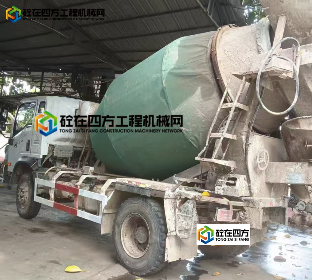 https://images.tongzsf.com/tong/truck_machine/20250507/1681b0b38c7df4.jpg