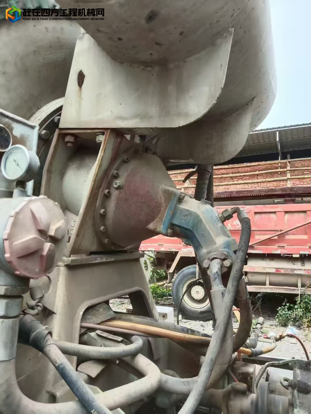 https://images.tongzsf.com/tong/truck_machine/20250507/1681b0b40aeaae.jpg