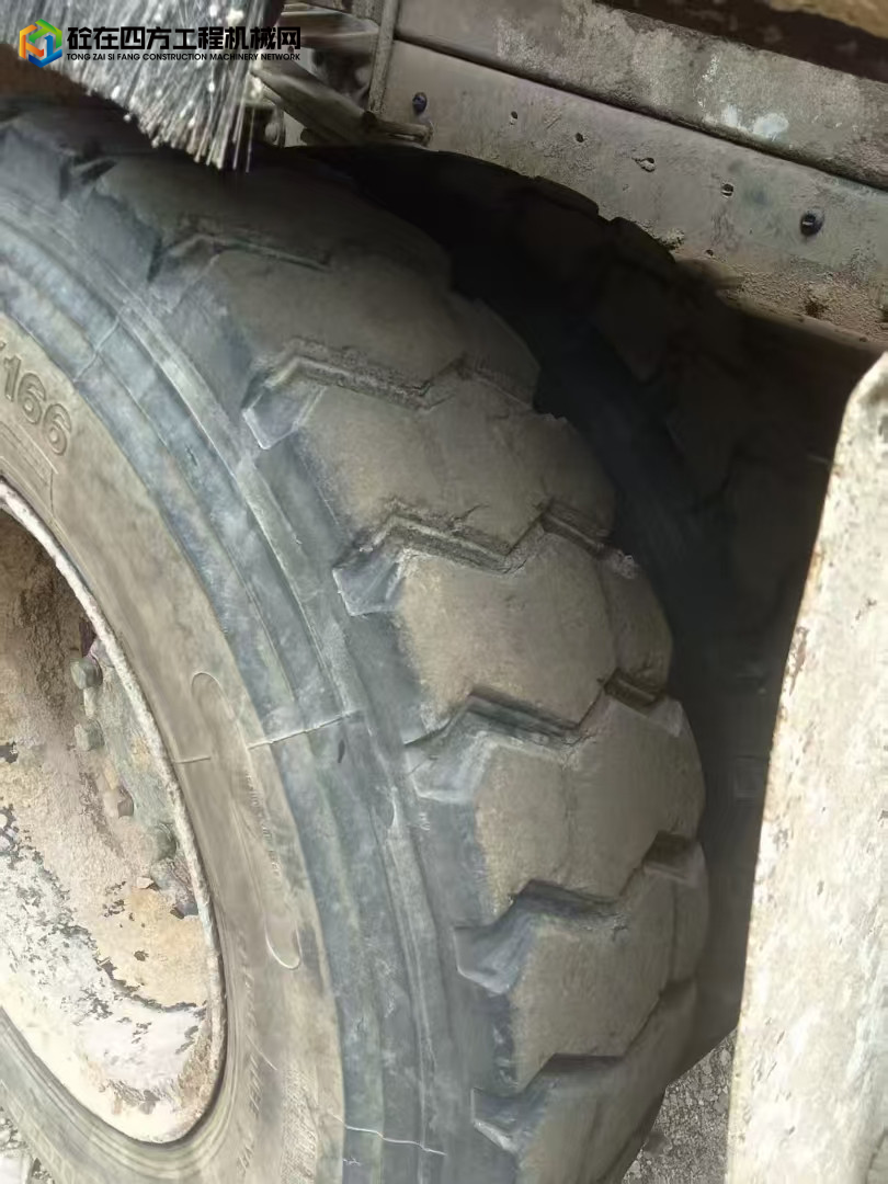 https://images.tongzsf.com/tong/truck_machine/20250507/1681b0b5b6a142.jpg