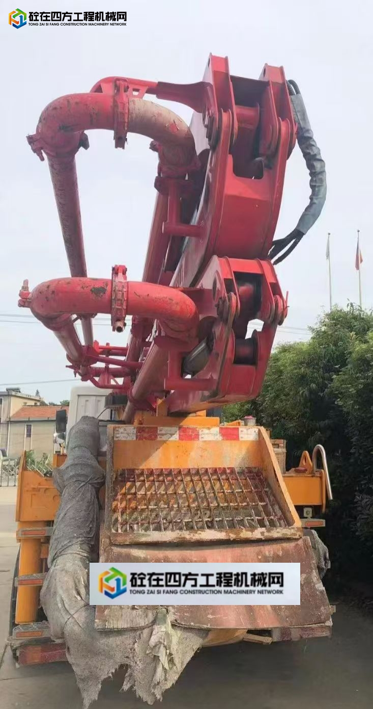https://images.tongzsf.com/tong/truck_machine/20250507/1681b0e0a1496a.jpg