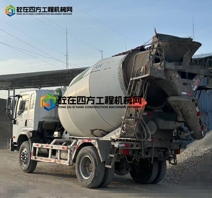 https://images.tongzsf.com/tong/truck_machine/20250509/1681d7857aa30d.png