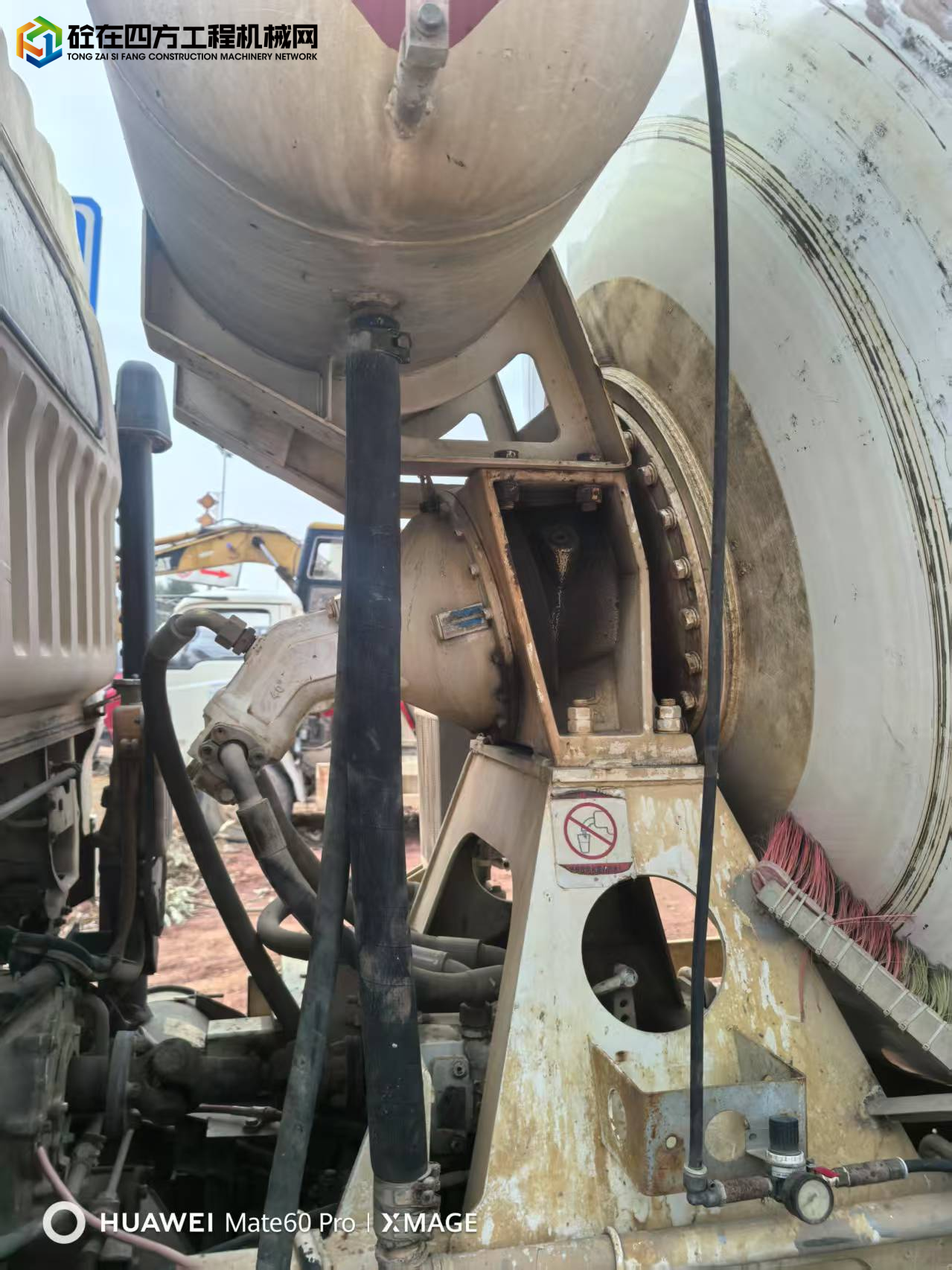 https://images.tongzsf.com/tong/truck_machine/20250509/1681d99c07e4b4.jpg