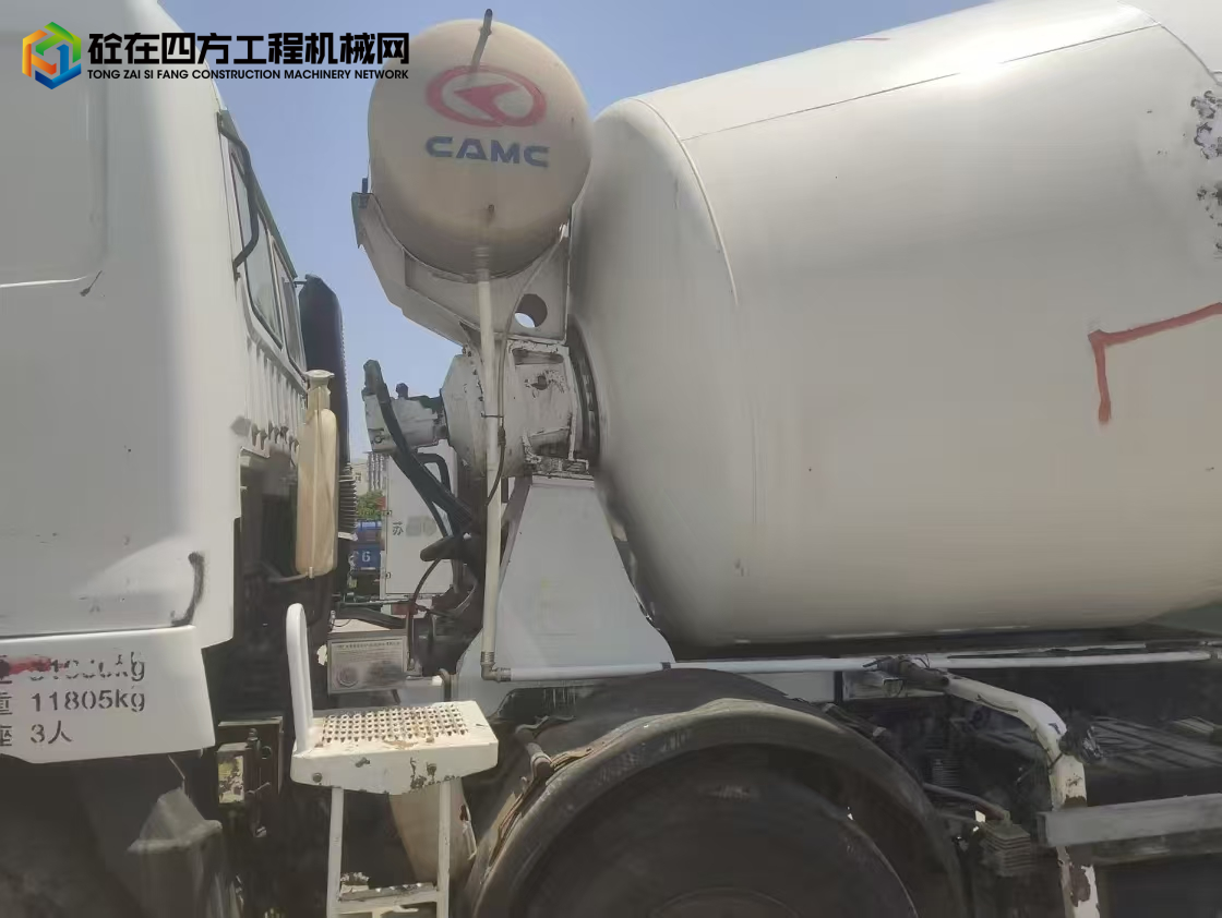 https://images.tongzsf.com/tong/truck_machine/20250509/1681d9a08b8d44.jpg