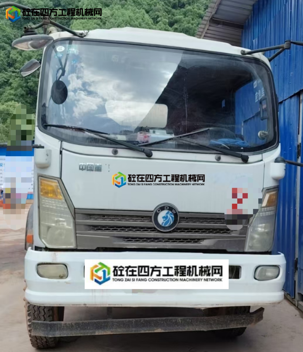 https://images.tongzsf.com/tong/truck_machine/20250510/1681efa09e1cc5.jpg