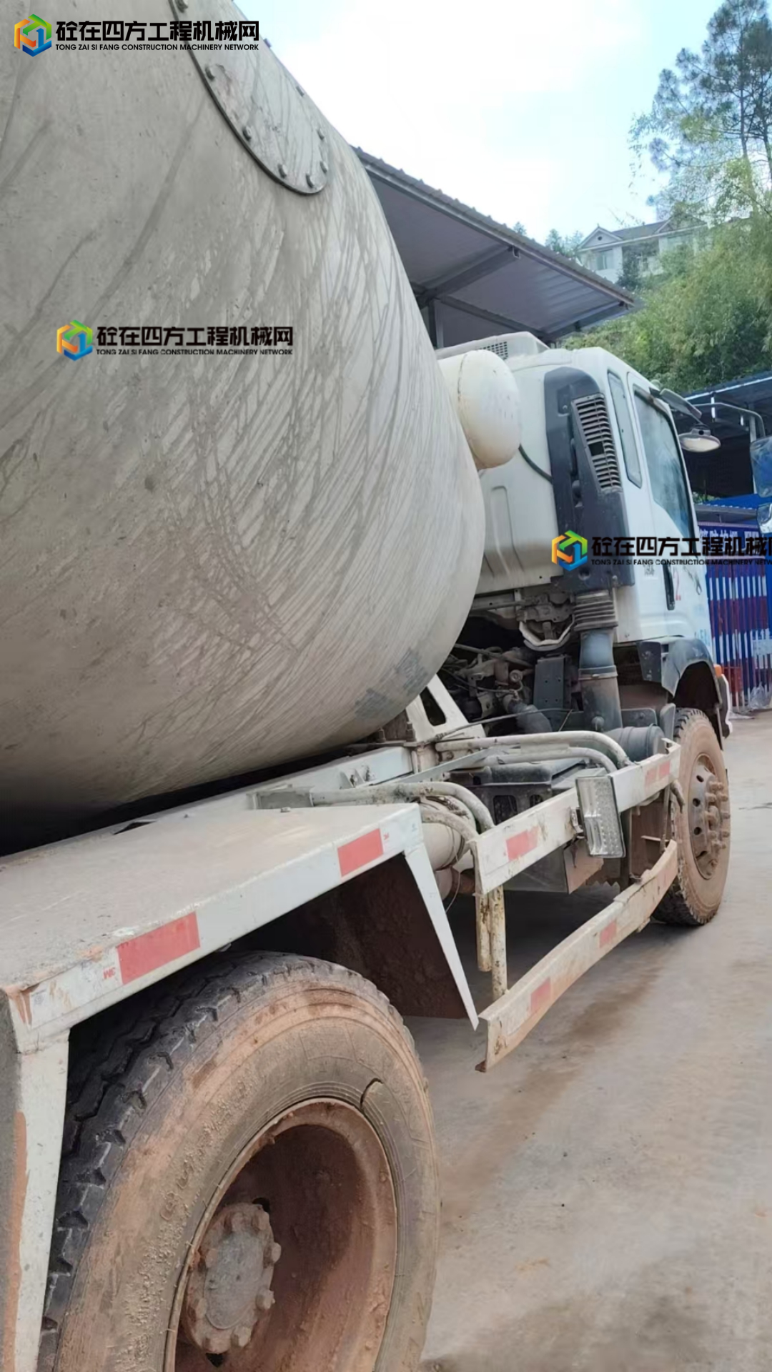 https://images.tongzsf.com/tong/truck_machine/20250510/1681efa0bcd406.jpg