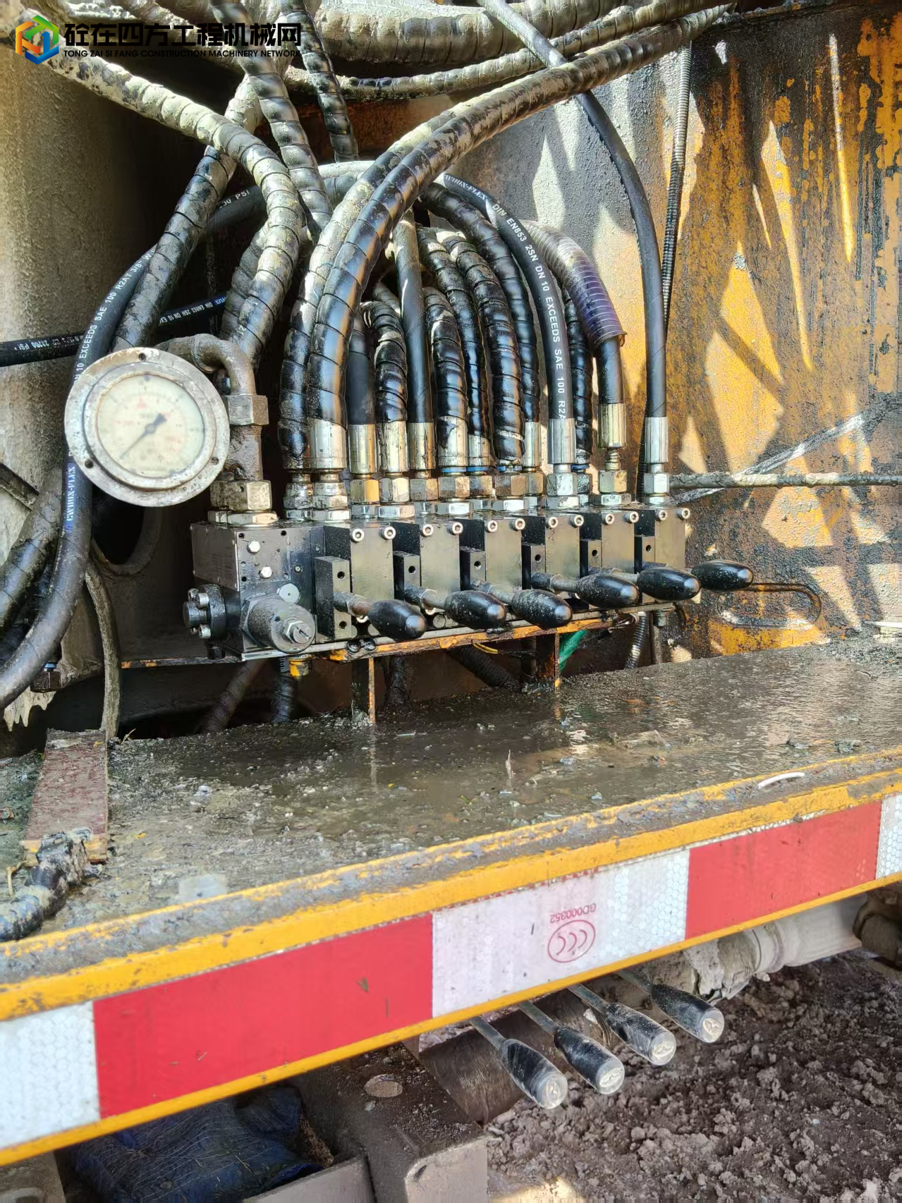 https://images.tongzsf.com/tong/truck_machine/20250510/1681f17032673c.jpg