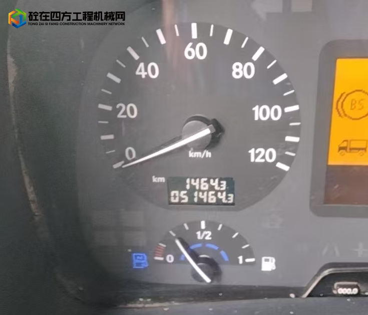 https://images.tongzsf.com/tong/truck_machine/20250510/1681f47d75d09c.jpg