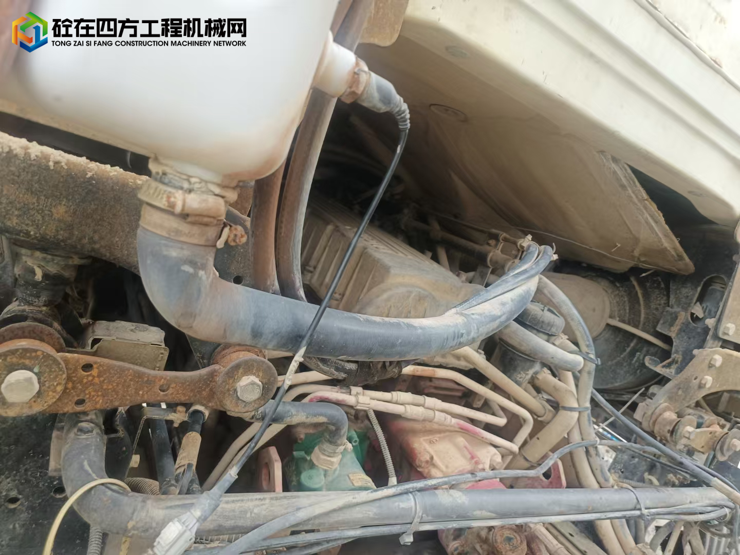 https://images.tongzsf.com/tong/truck_machine/20250510/1681f59752bb94.jpg
