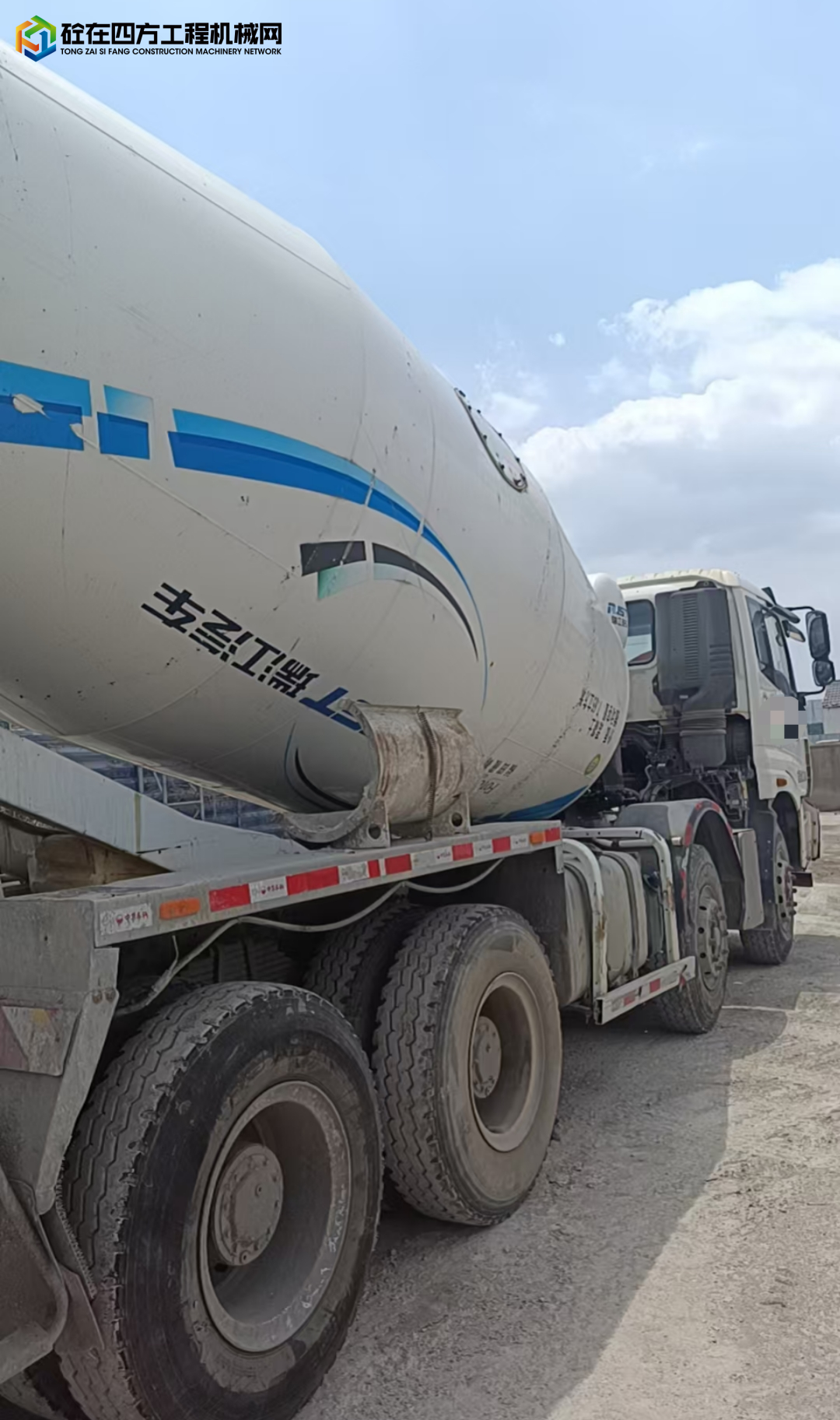 https://images.tongzsf.com/tong/truck_machine/20250510/1681f689cc652d.jpg