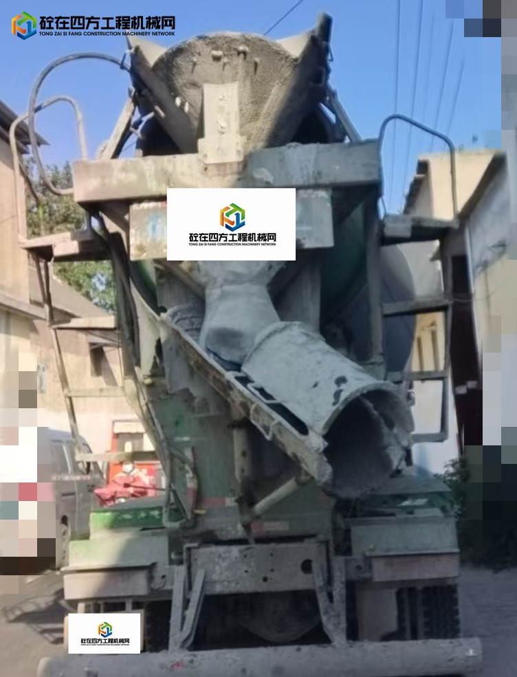 https://images.tongzsf.com/tong/truck_machine/20250512/1682157ec47a94.jpg