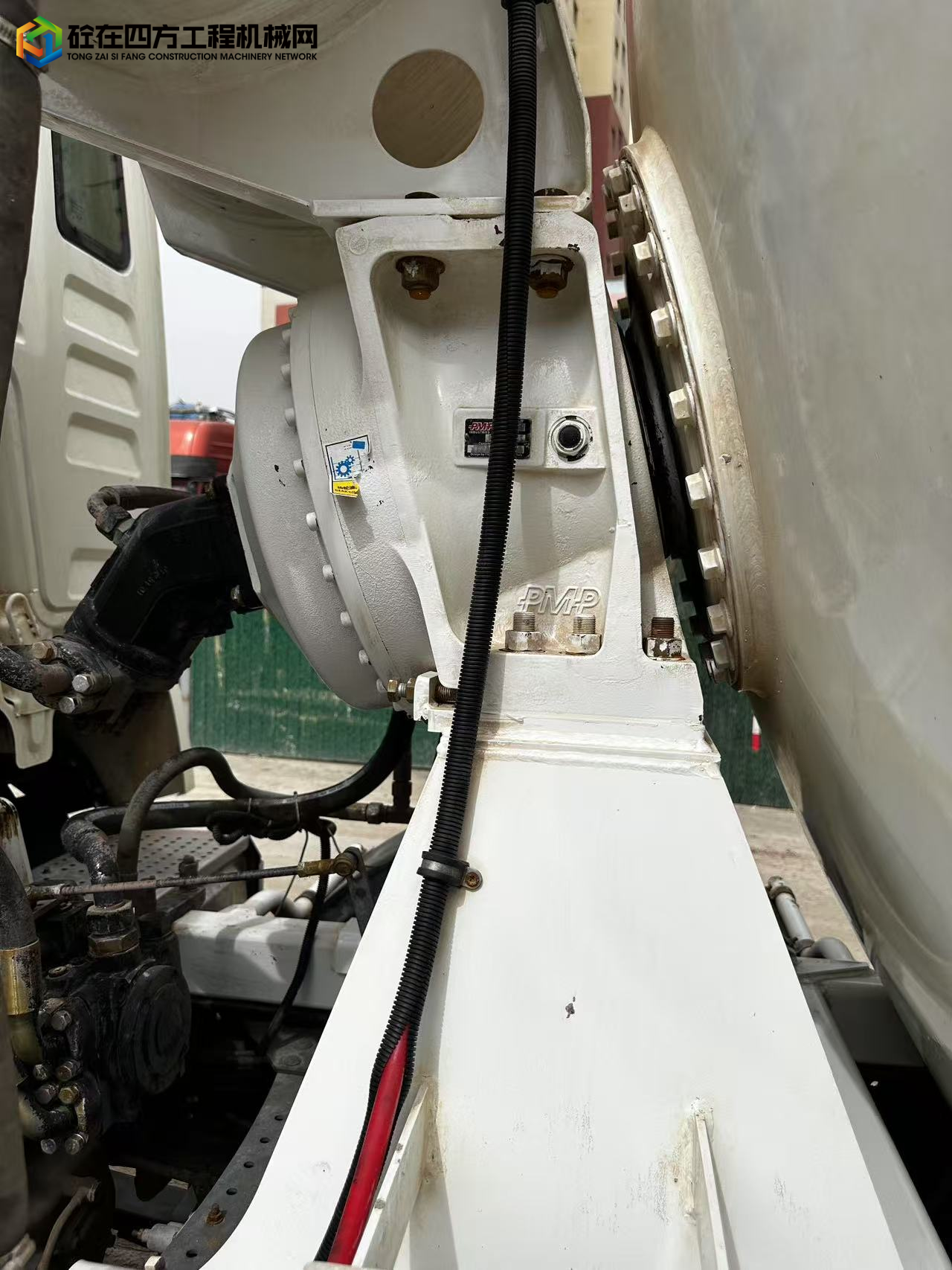 https://images.tongzsf.com/tong/truck_machine/20250513/16822980b9d73d.jpg