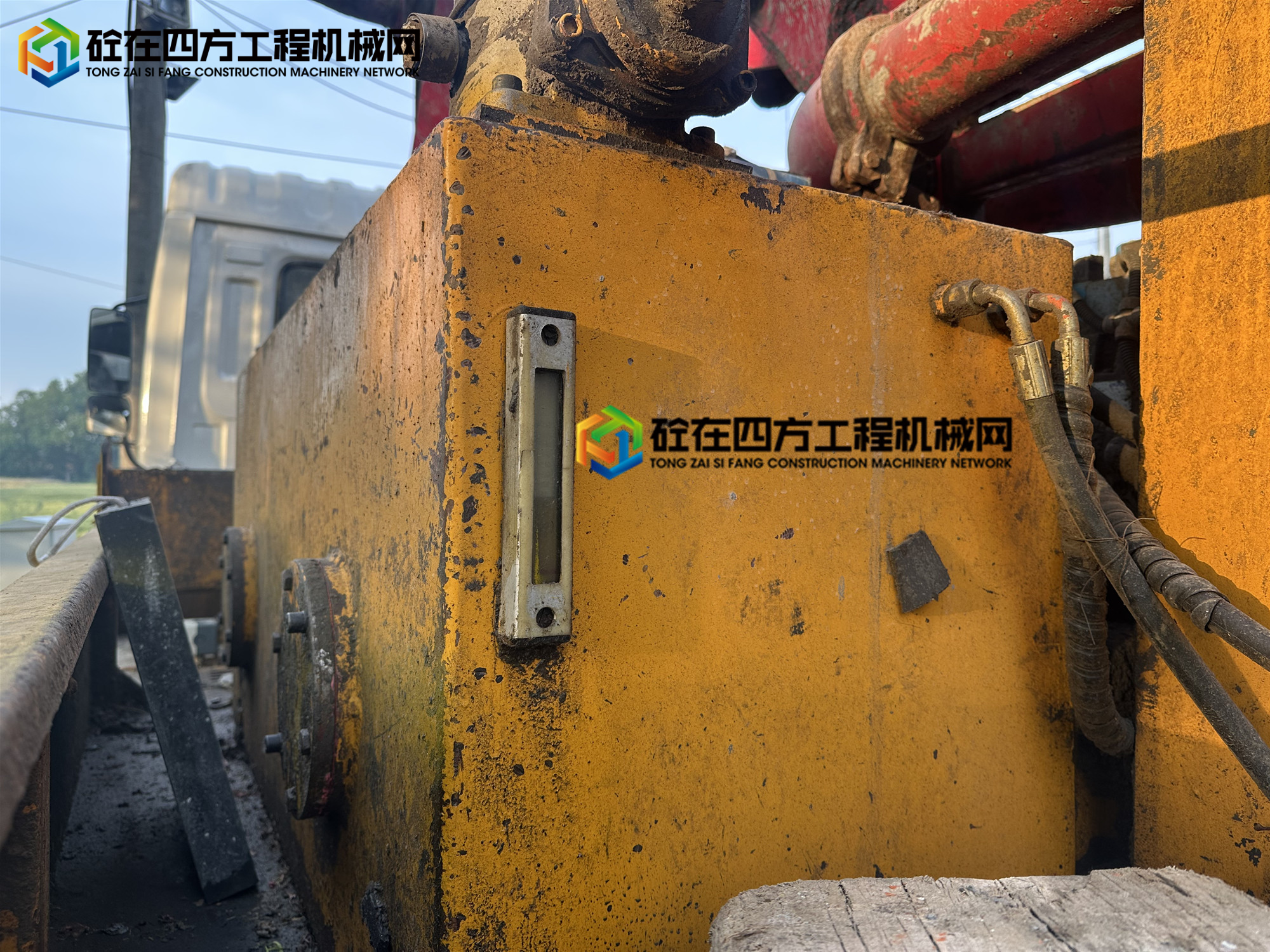 https://images.tongzsf.com/tong/truck_machine/20250514/16823eb3c524cd.jpg