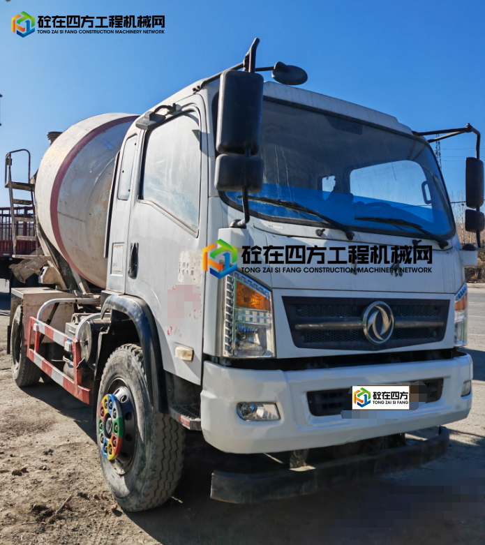 https://images.tongzsf.com/tong/truck_machine/20250514/168243de5819b1.png