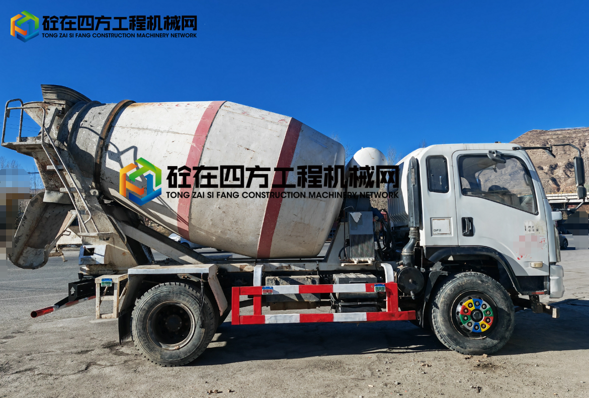 https://images.tongzsf.com/tong/truck_machine/20250514/168243e0aa74b3.png