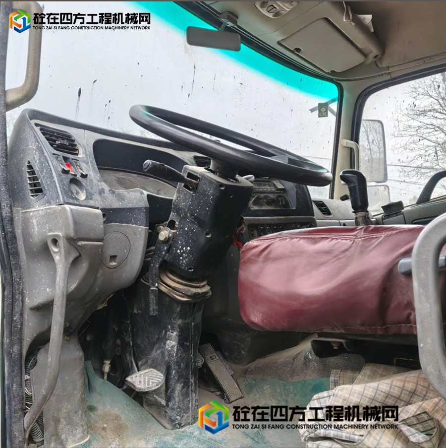 https://images.tongzsf.com/tong/truck_machine/20250514/168244a4ace95f.jpg