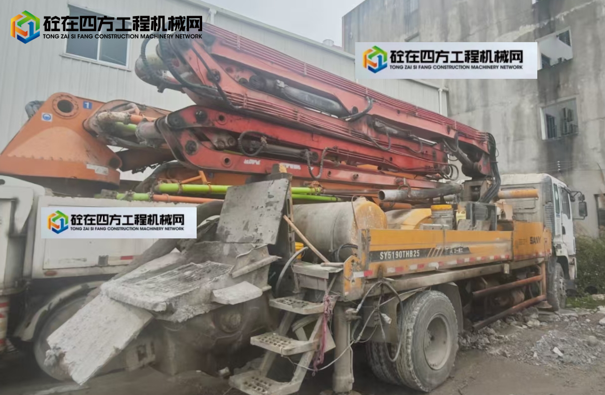 https://images.tongzsf.com/tong/truck_machine/20250515/168258477a0d96.jpg