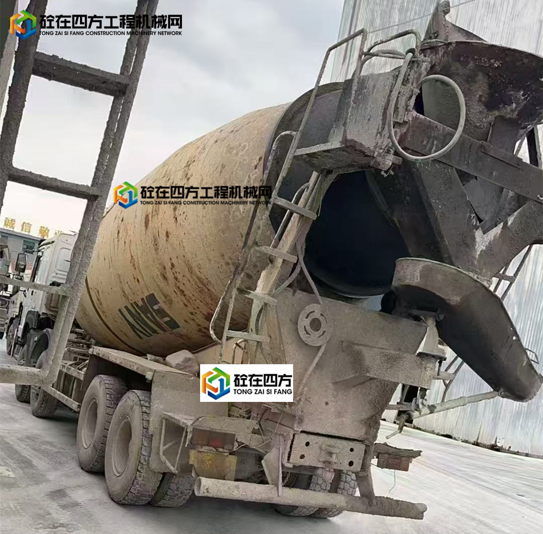 https://images.tongzsf.com/tong/truck_machine/20250515/16825aa9adcf7f.jpg