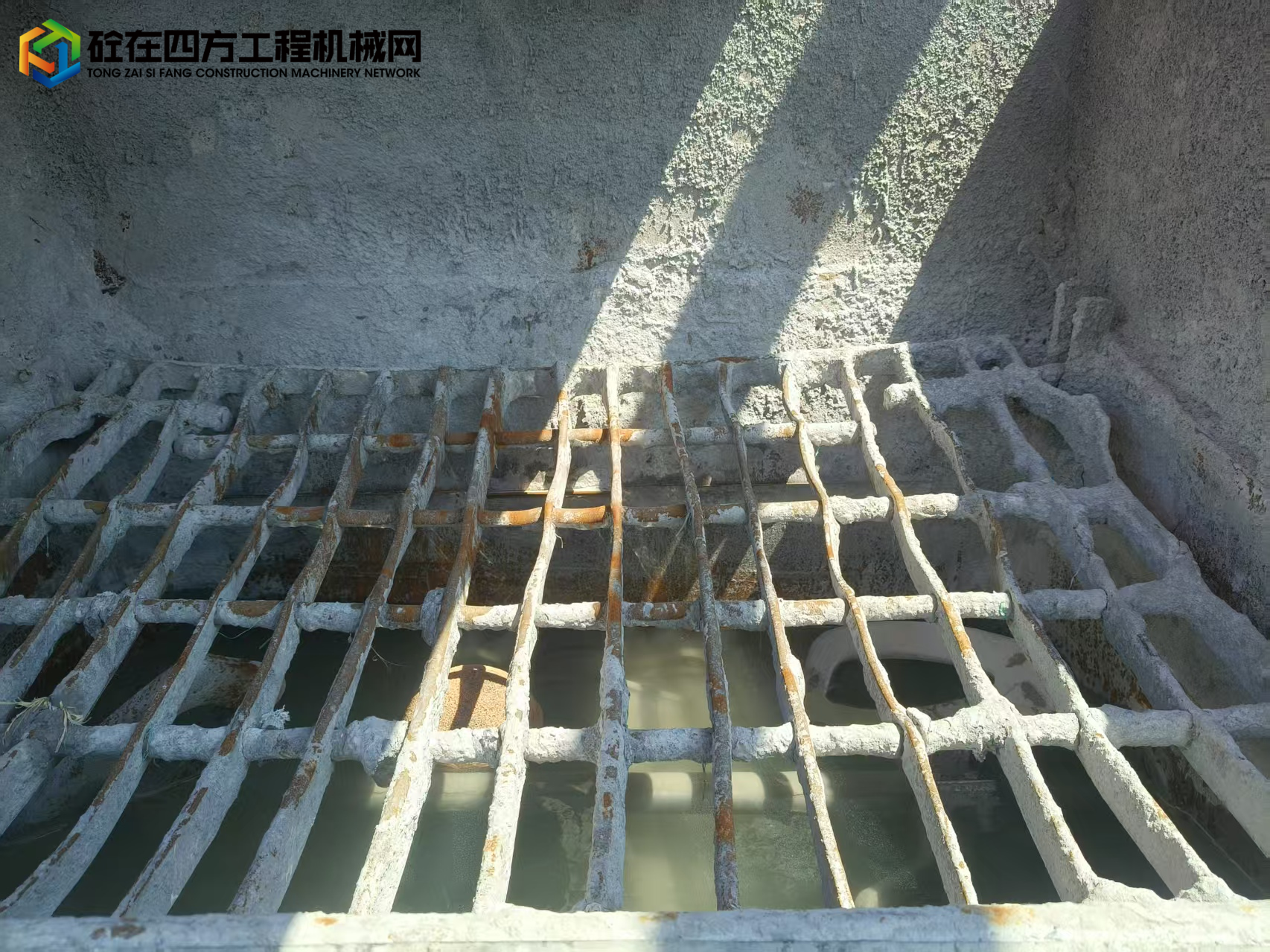 https://images.tongzsf.com/tong/truck_machine/20250515/16825f08122d73.jpg