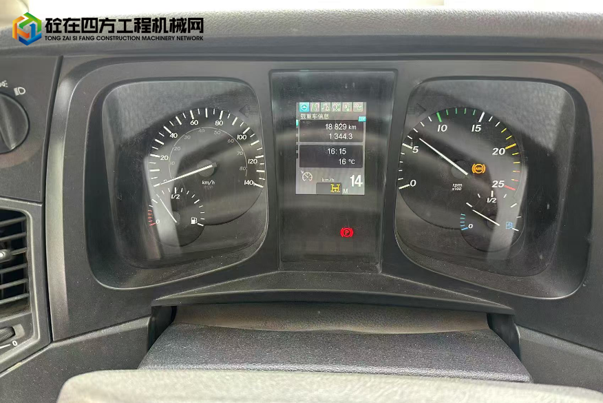 https://images.tongzsf.com/tong/truck_machine/20250519/1682a88af63478.png