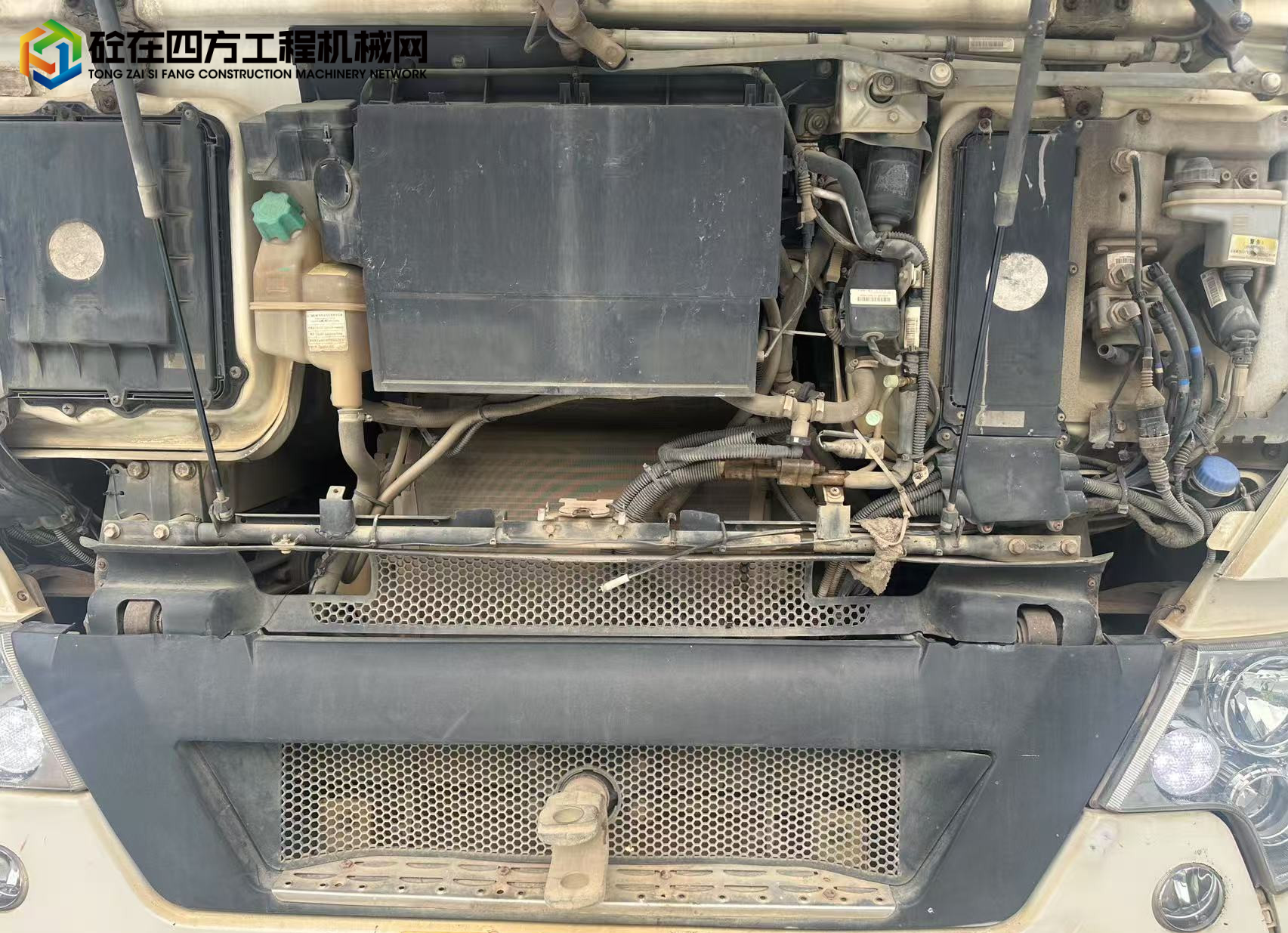 https://images.tongzsf.com/tong/truck_machine/20250519/1682ad072c34e3.jpg