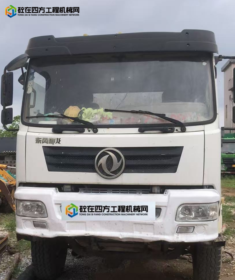 https://images.tongzsf.com/tong/truck_machine/20250520/1682bd313346eb.jpg