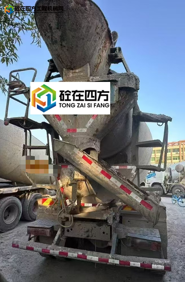 https://images.tongzsf.com/tong/truck_machine/20250520/1682bda2ed2ac7.jpg