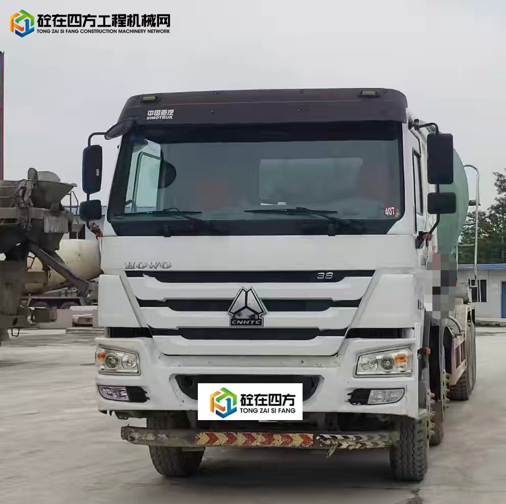 https://images.tongzsf.com/tong/truck_machine/20250520/1682c18cd52efd.jpg