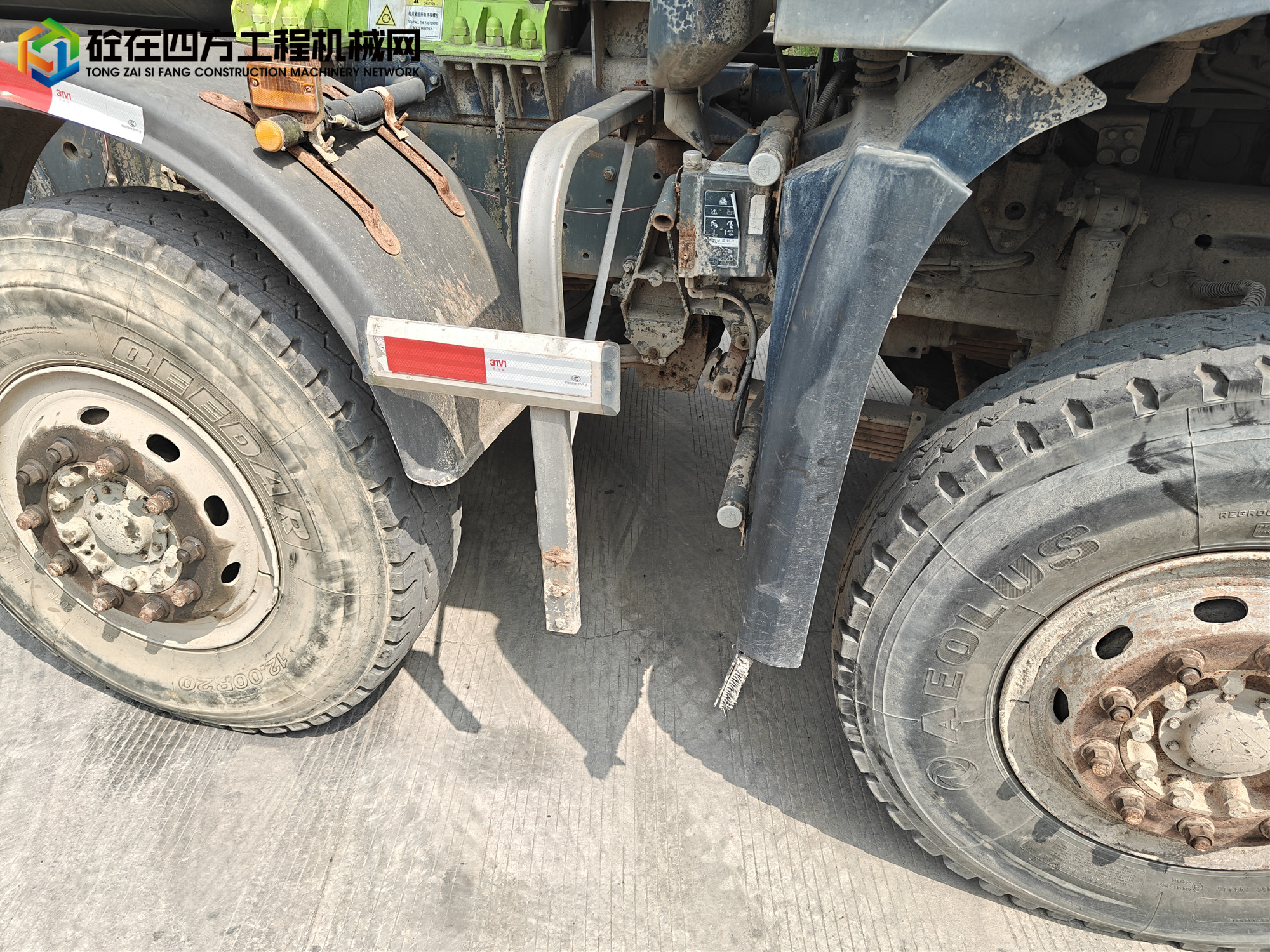 https://images.tongzsf.com/tong/truck_machine/20250520/1682c1e9cda0ad.jpg