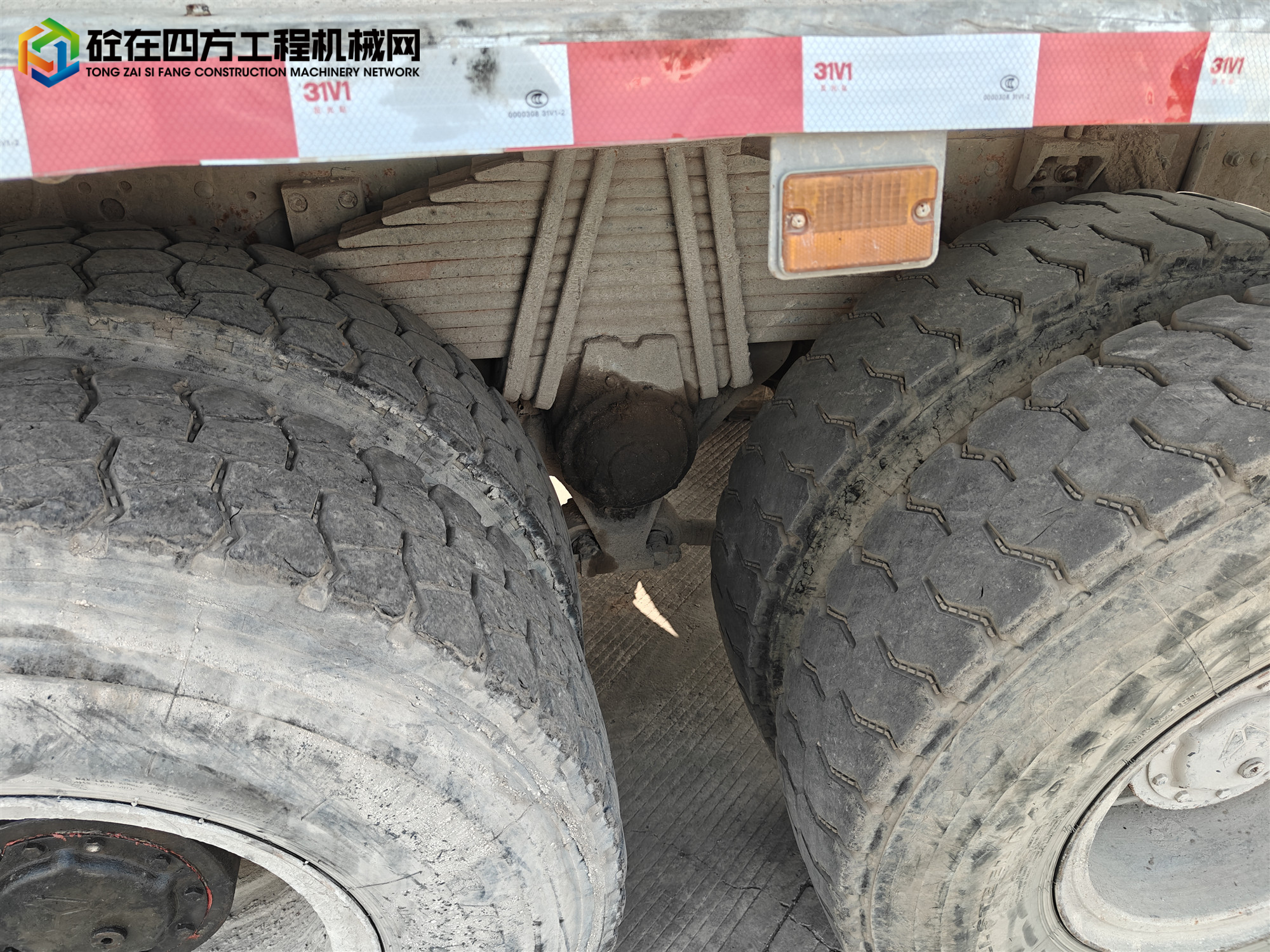https://images.tongzsf.com/tong/truck_machine/20250520/1682c1eb805ced.jpg