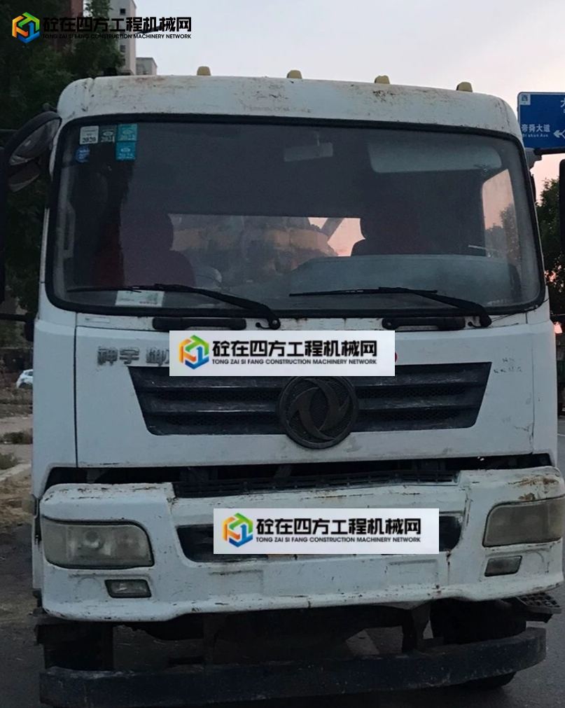 https://images.tongzsf.com/tong/truck_machine/20250523/1682fbb1b867ee.jpg