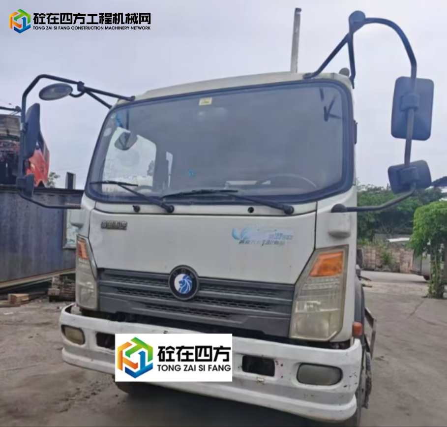 https://images.tongzsf.com/tong/truck_machine/20250524/16831e9b302bcd.jpg