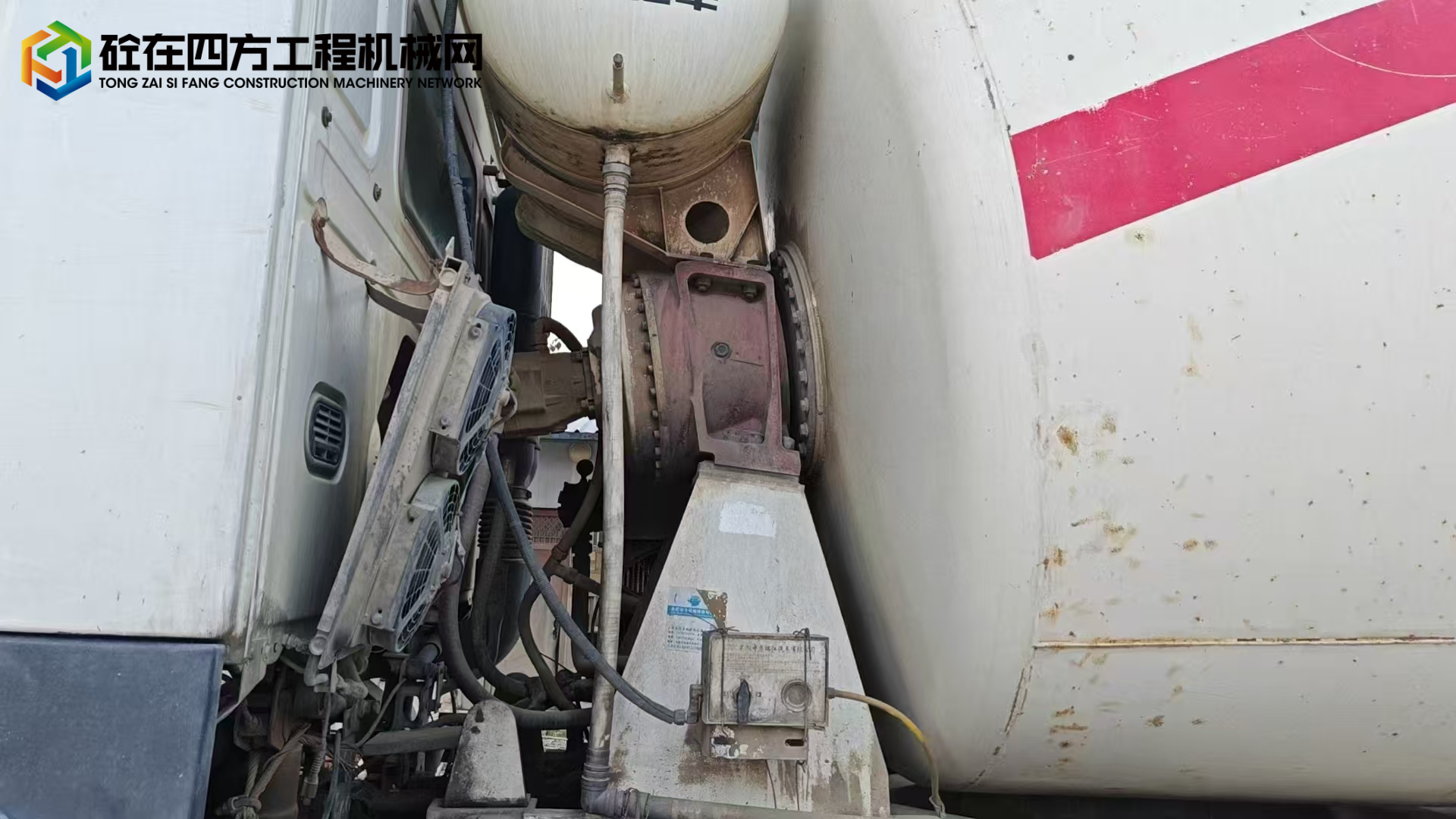 https://images.tongzsf.com/tong/truck_machine/20250526/16833ca79d63a8.jpg