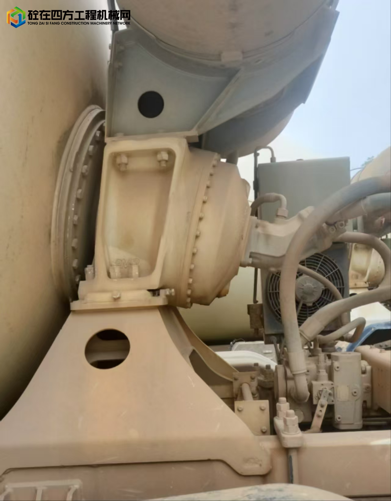 https://images.tongzsf.com/tong/truck_machine/20250526/16834095453fe2.jpg