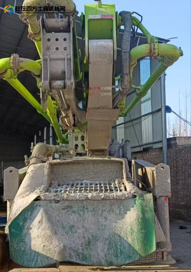 https://images.tongzsf.com/tong/truck_machine/20250527/168356a7a3c855.jpg