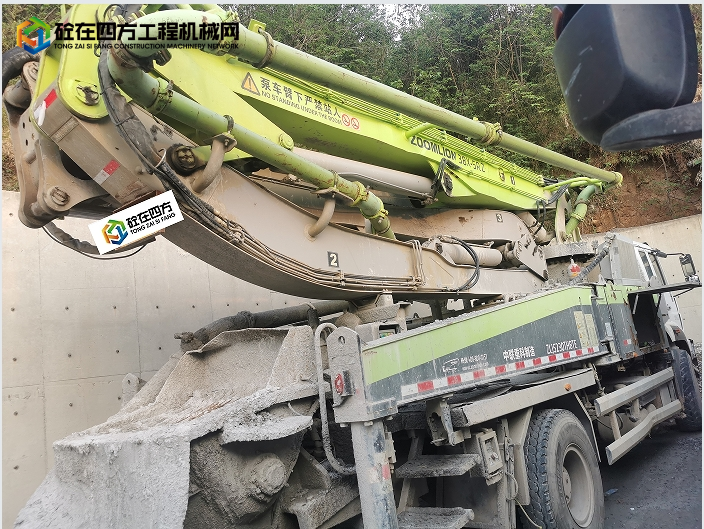 https://images.tongzsf.com/tong/truck_machine/20250529/16837bada7263e.jpg