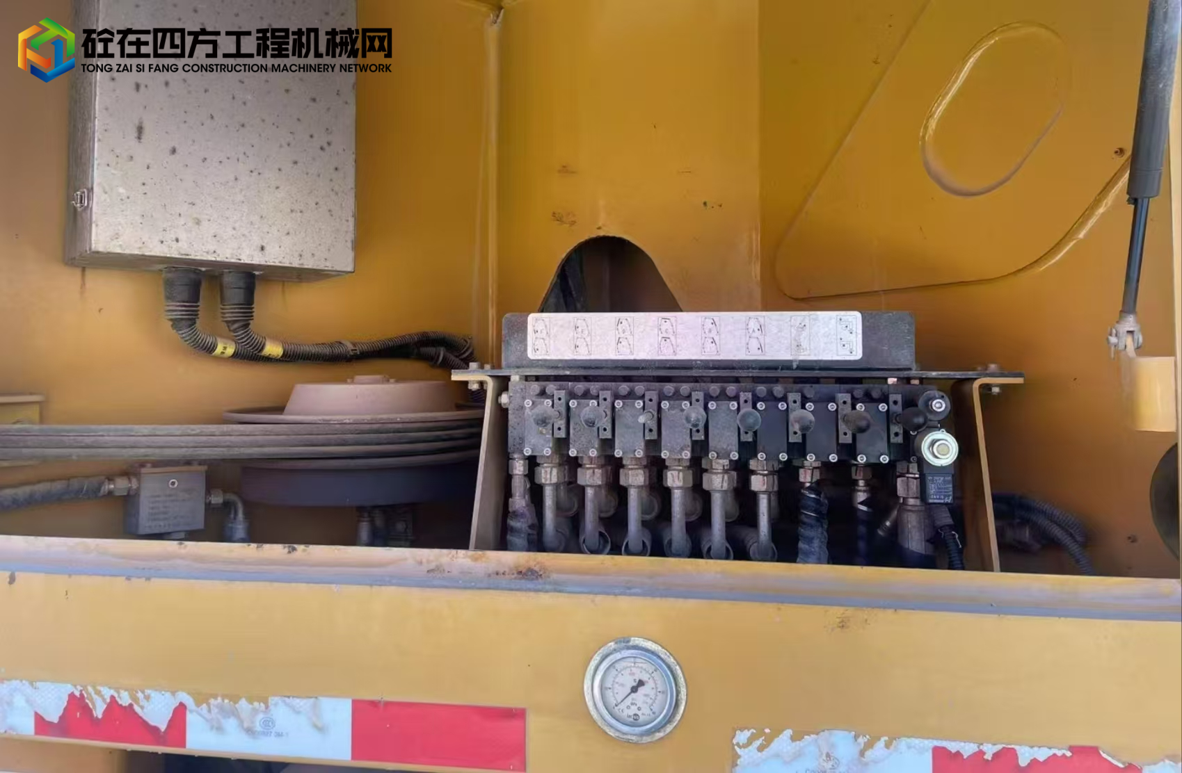 https://images.tongzsf.com/tong/truck_machine/20250530/16839051d64641.jpg