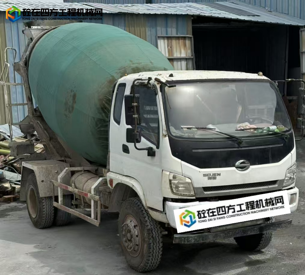 https://images.tongzsf.com/tong/truck_machine/20250530/16839229e40d7a.jpg
